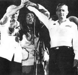 ''The concert’s high point was Bob Marley calling the leaders (Michael Manley & Edward Seaga) of both parties on stage, where he had them shake hands, then he held their hands together aloft in the air for the audience to see.''
